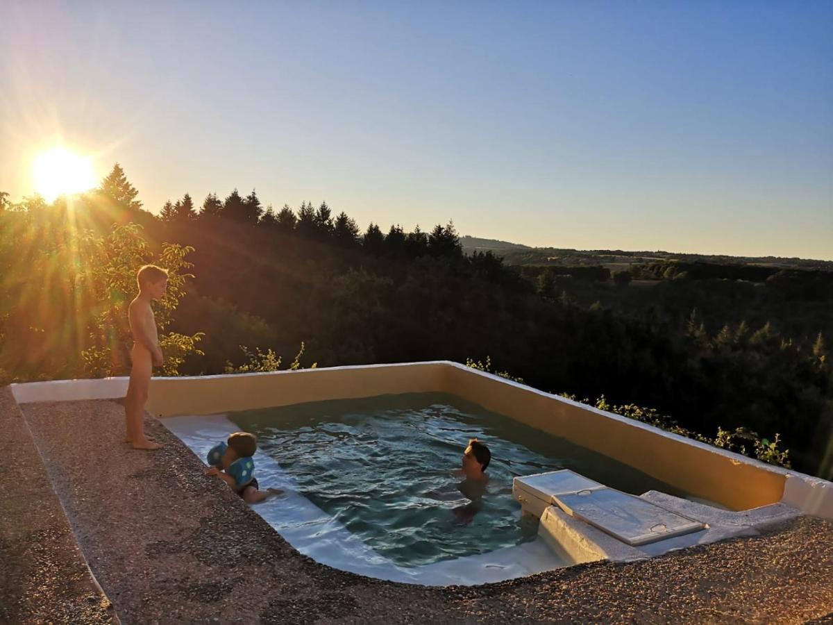 Hotel Chez Alice,simplicité et petite piscine à Mirandol-Bourgnounac Extérieur photo